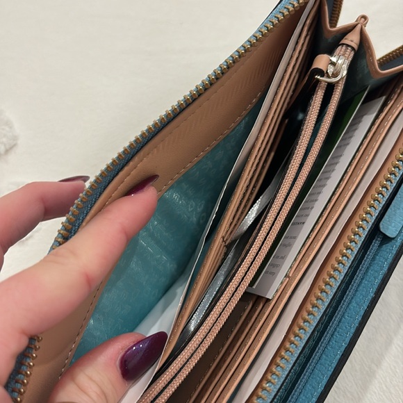NWT Kate Spade Wallet - Picture 13 of 16